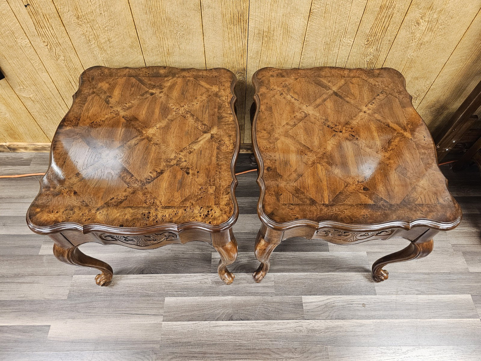 Bernhardt Side Table End Table Pair W Beautiful Burlwood Inlay Scallop Tops
